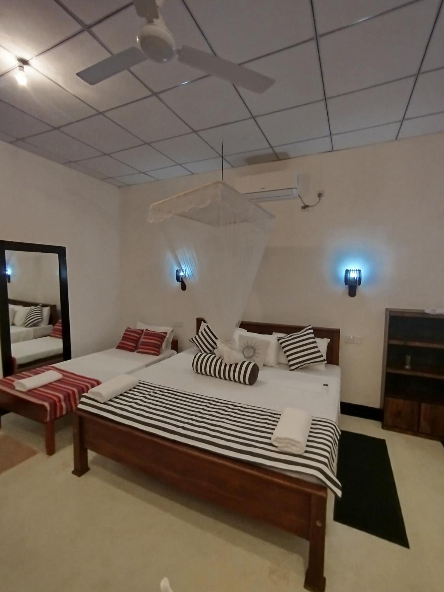 Little Villa Guest House Ahangama Exterior photo
