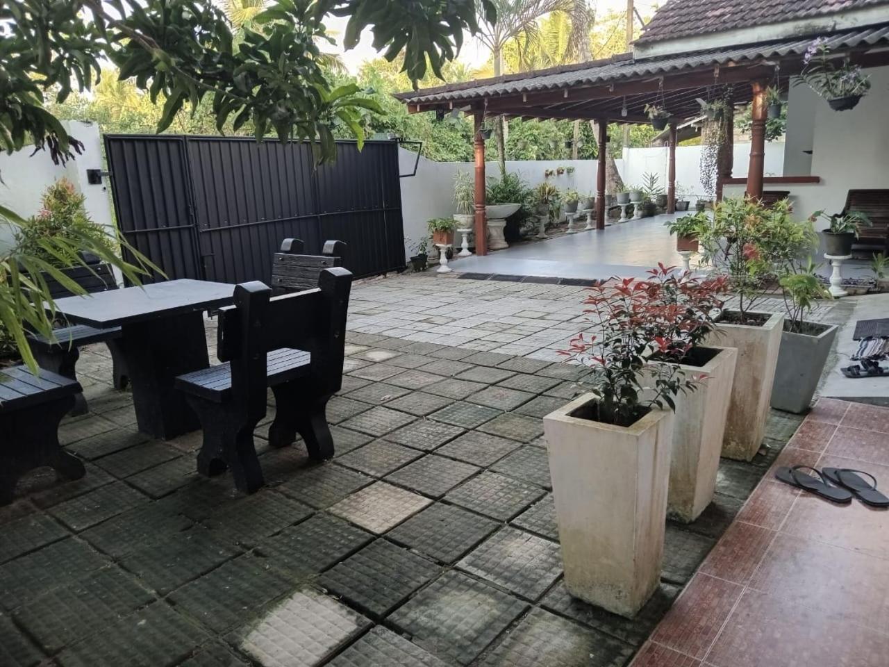 Little Villa Guest House Ahangama Room photo